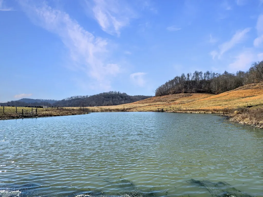 423 Loop Road Hustonville KY 40437