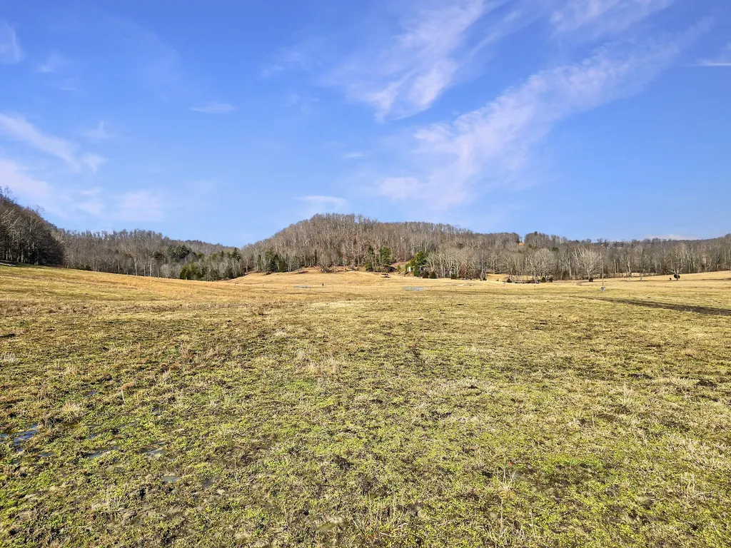 423 Loop Road Hustonville KY 40437