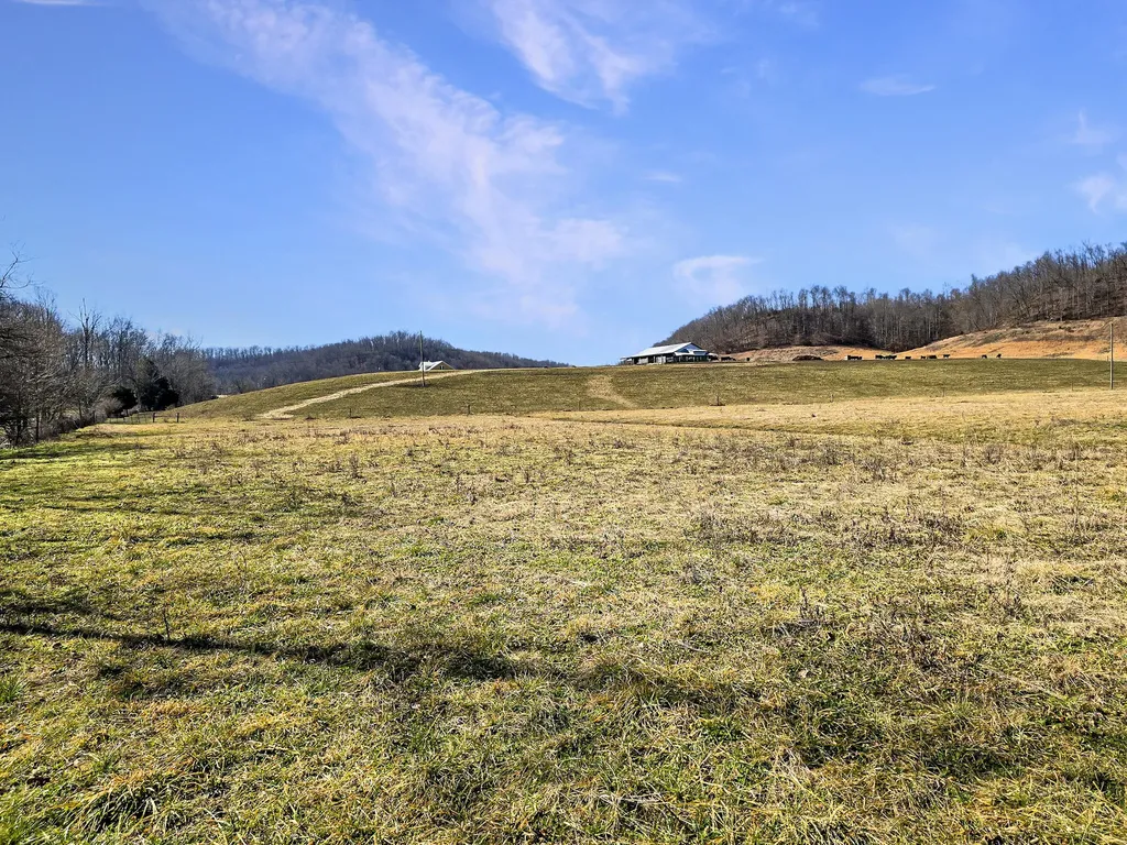423 Loop Road Hustonville KY 40437