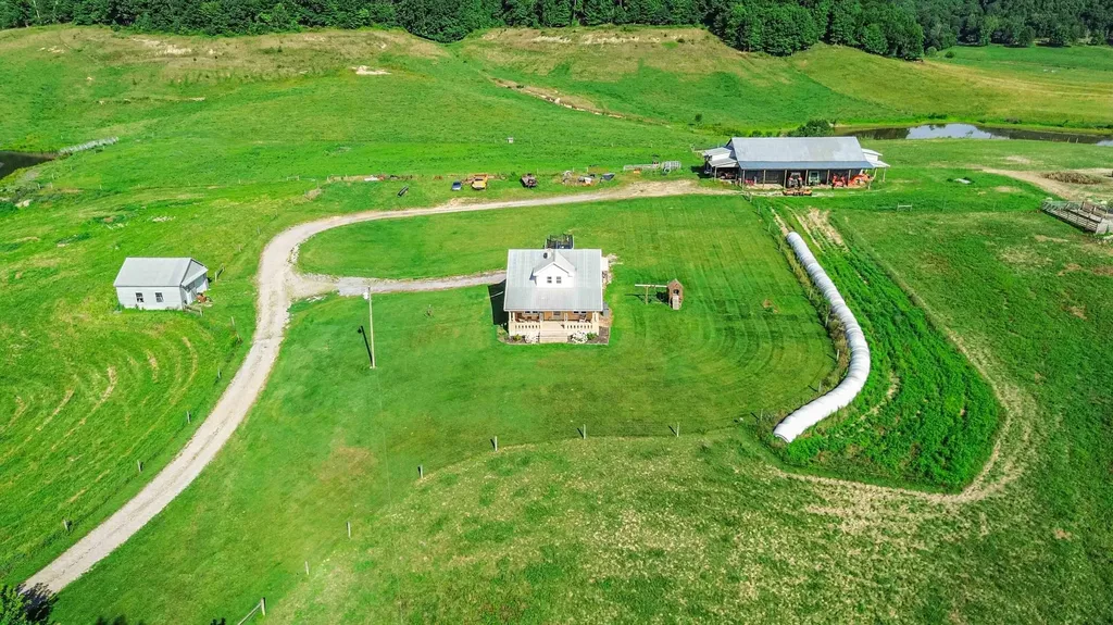 423 Loop Road Hustonville KY 40437