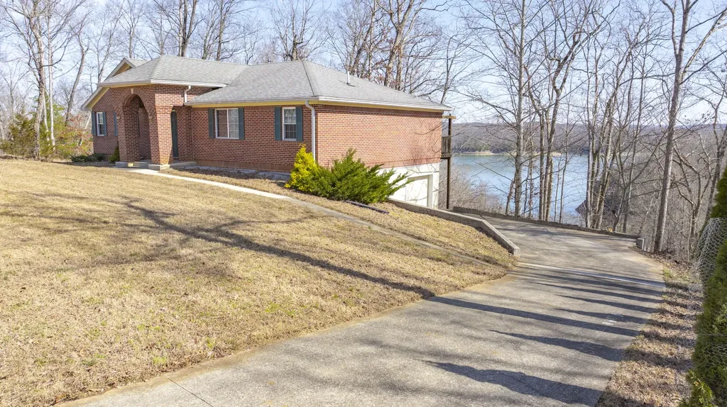 642 N Shore Drive Monticello KY 42633
