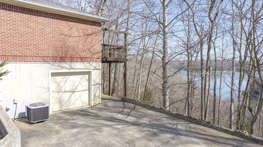 642 N Shore Drive Monticello KY 42633