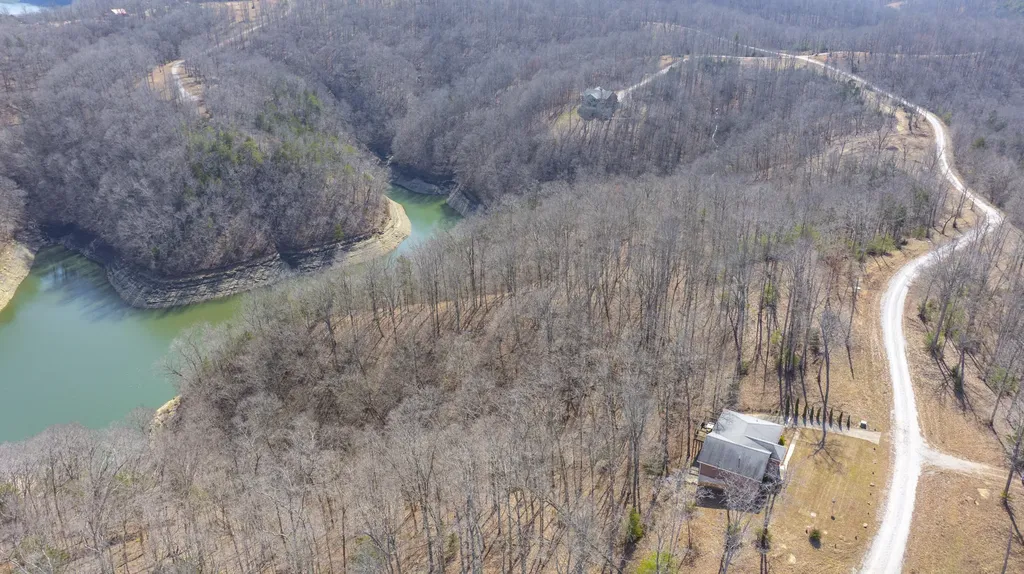 642 N Shore Drive Monticello KY 42633
