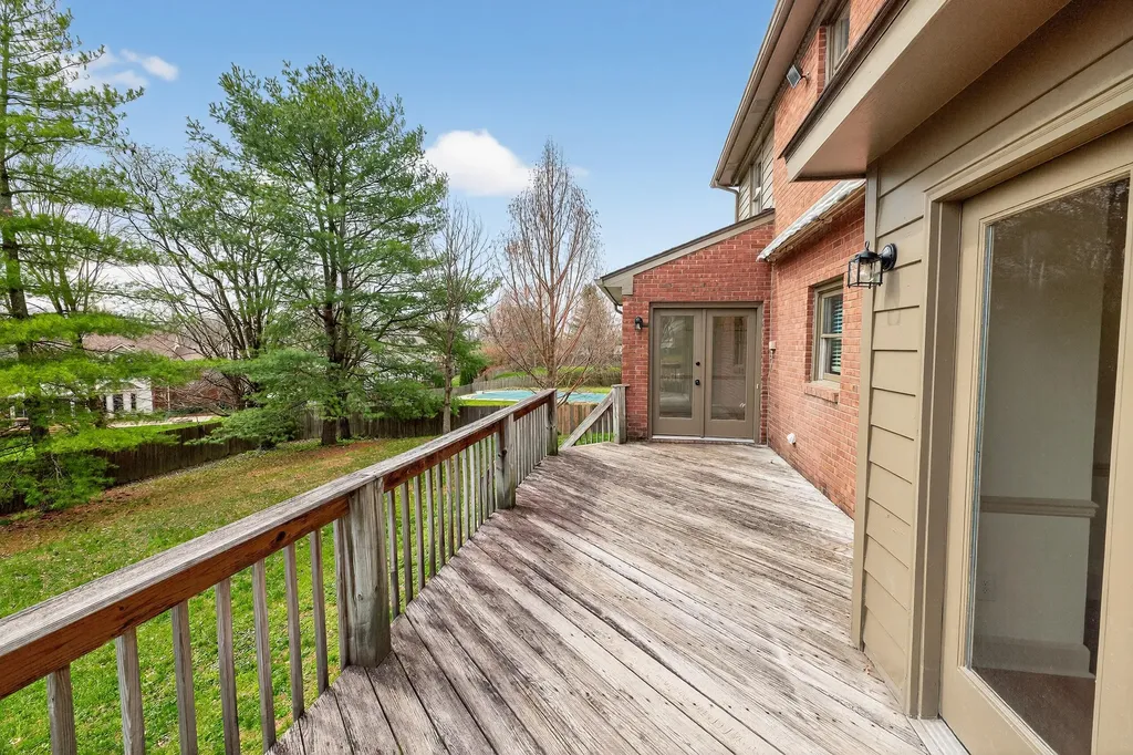 4732 Ironbridge Drive Lexington KY 40515