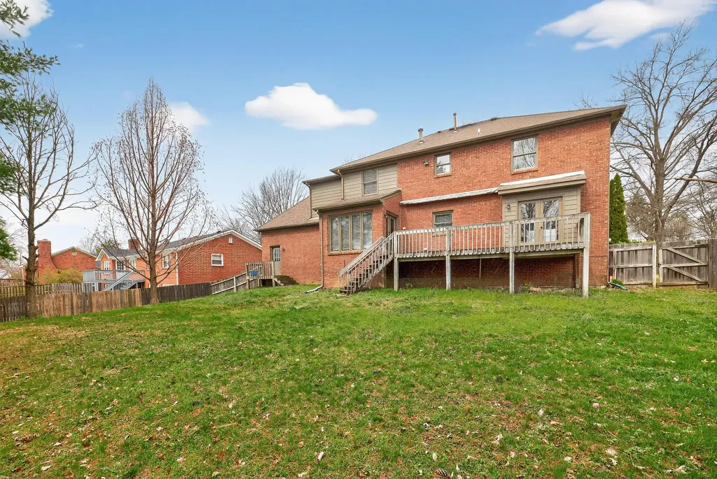 4732 Ironbridge Drive Lexington KY 40515