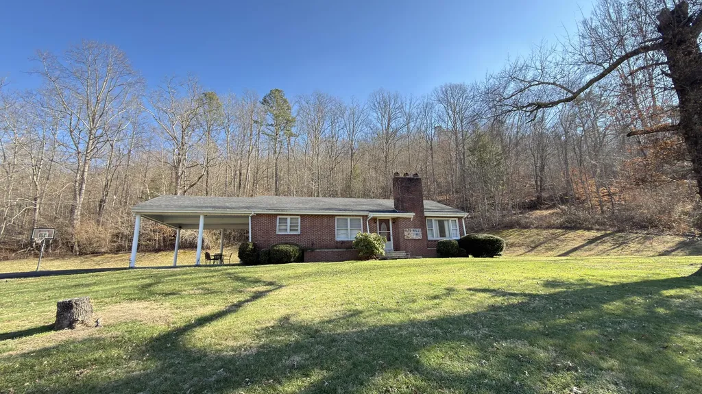 408 Highway 421 Mckee KY 40447