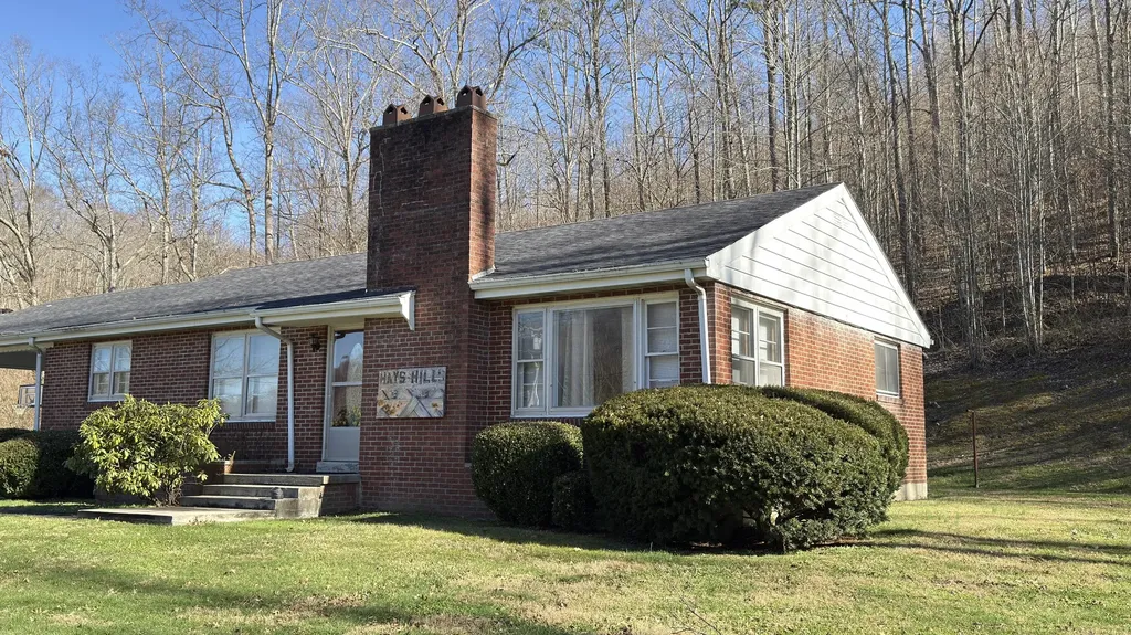 408 Highway 421 Mckee KY 40447