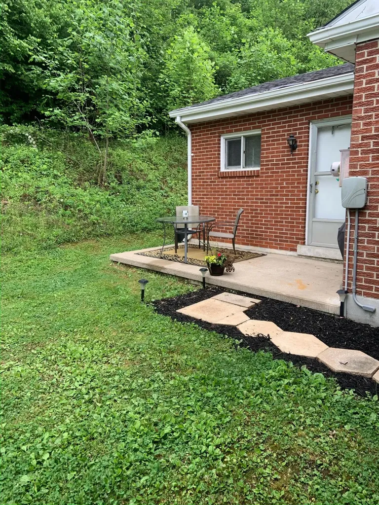 408 Highway 421 Mckee KY 40447