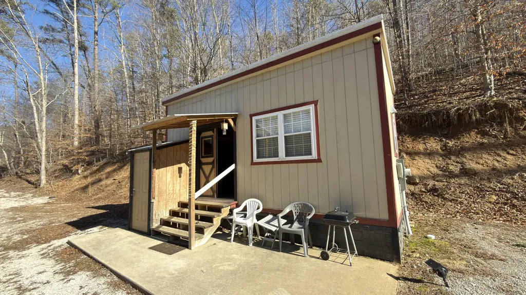 408 Highway 421 Mckee KY 40447