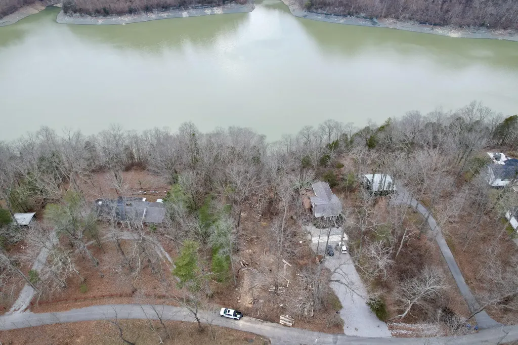 Lot 6 Shoreline Drive Somerset KY 42503