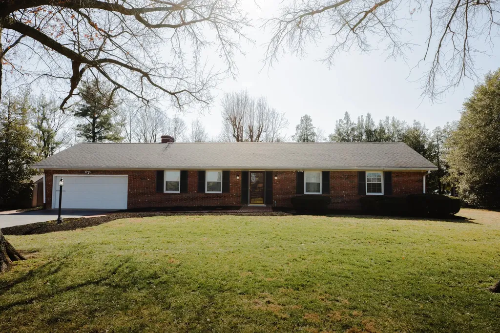 4660 Athens Walnut Hill Pike Lexington KY 40515