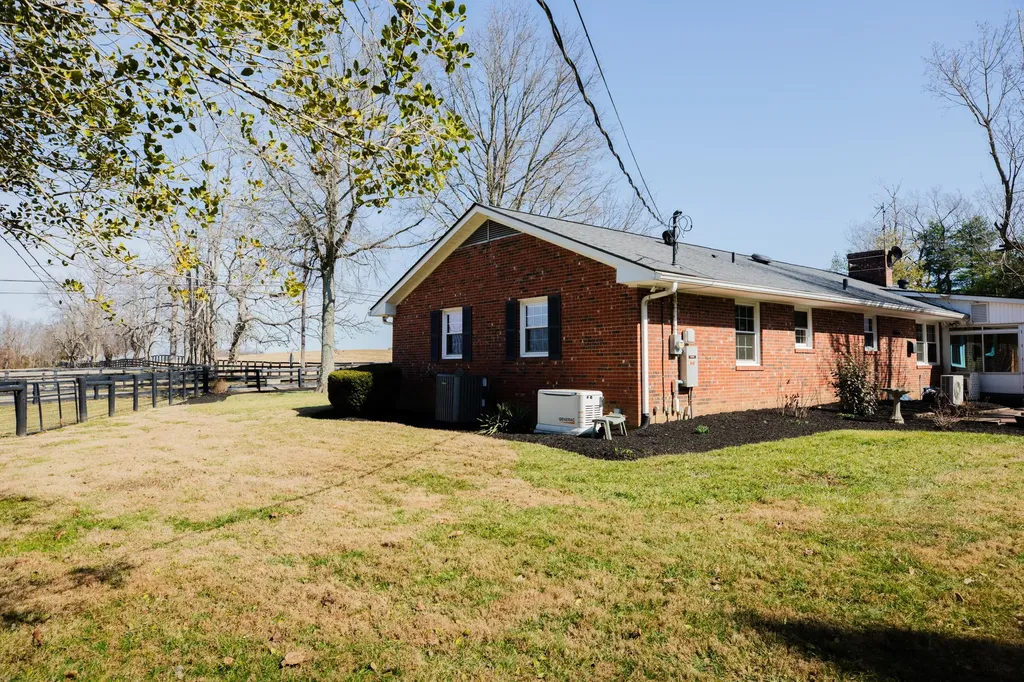 4660 Athens Walnut Hill Pike Lexington KY 40515