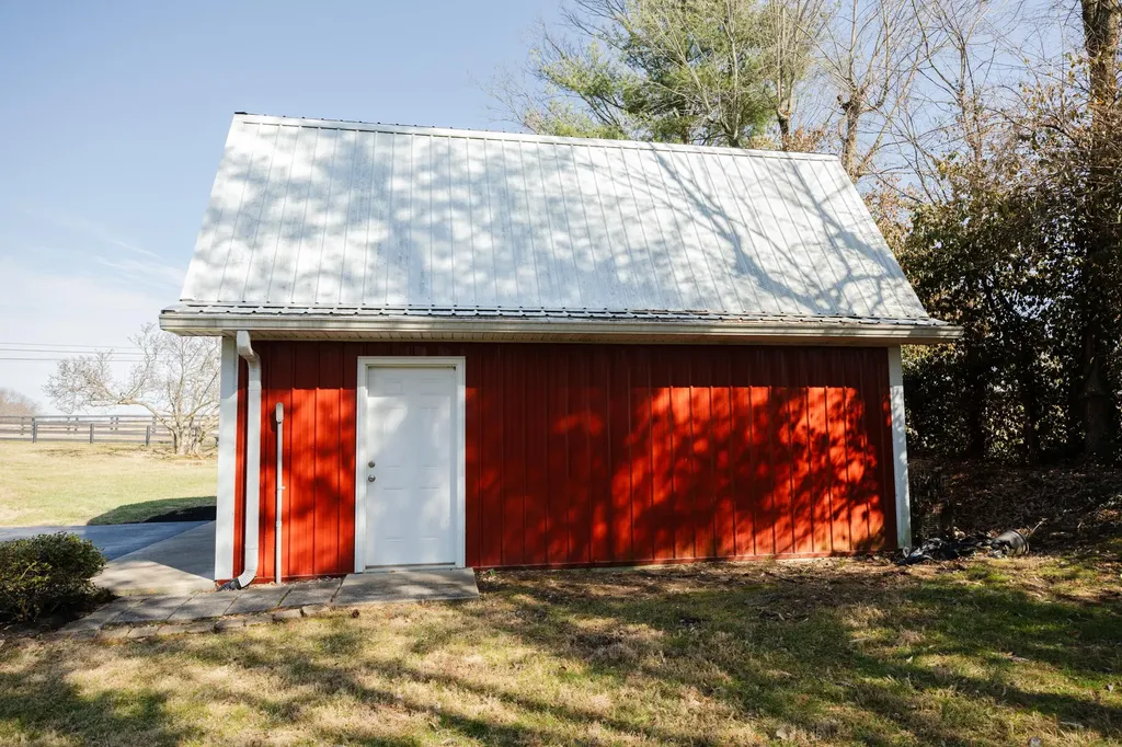 4660 Athens Walnut Hill Pike Lexington KY 40515