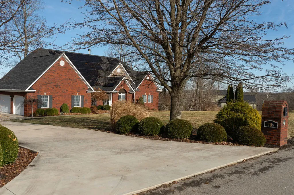 706 Hunter Drive Lancaster KY 40444