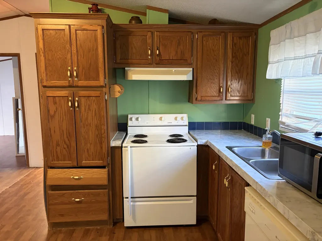 4028 Ky-225 Artemus KY 40903