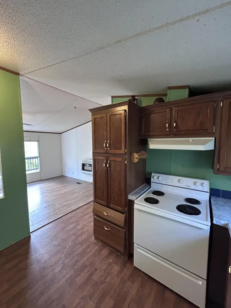 4028 Ky-225 Artemus KY 40903