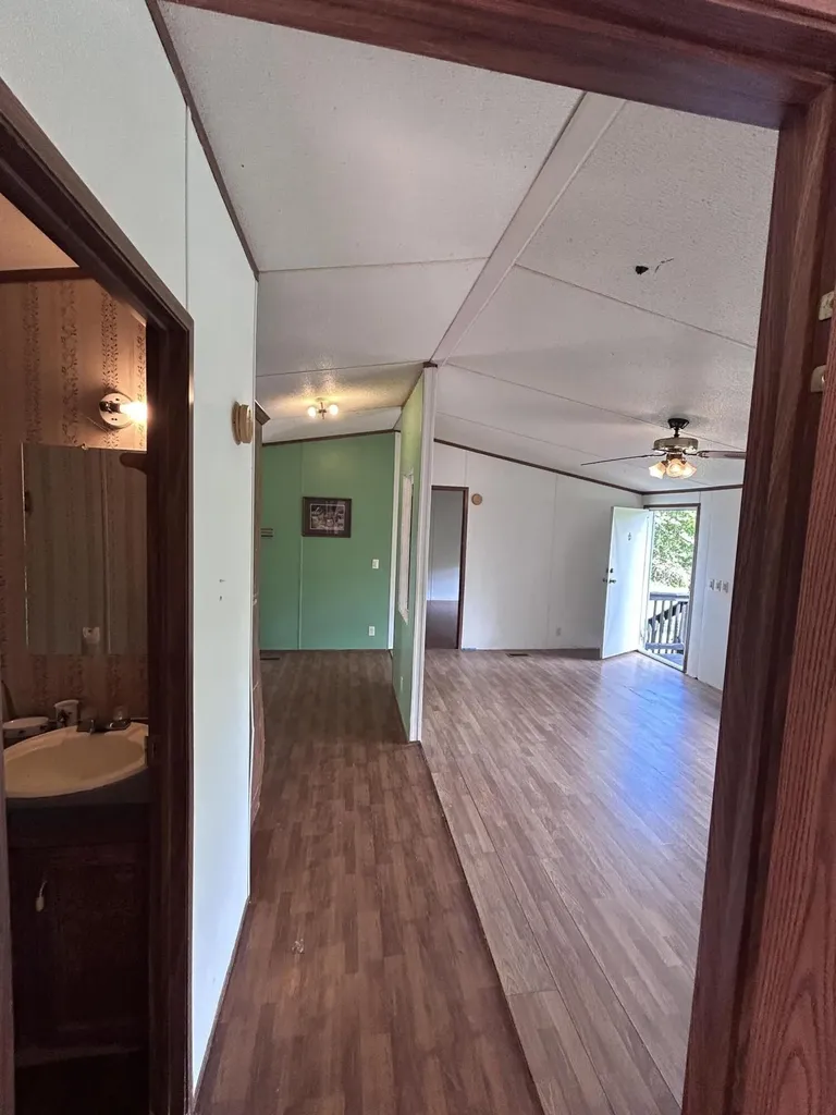 4028 Ky-225 Artemus KY 40903