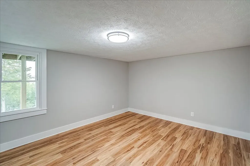 535 Twin Lakes Drive Lancaster KY 40444