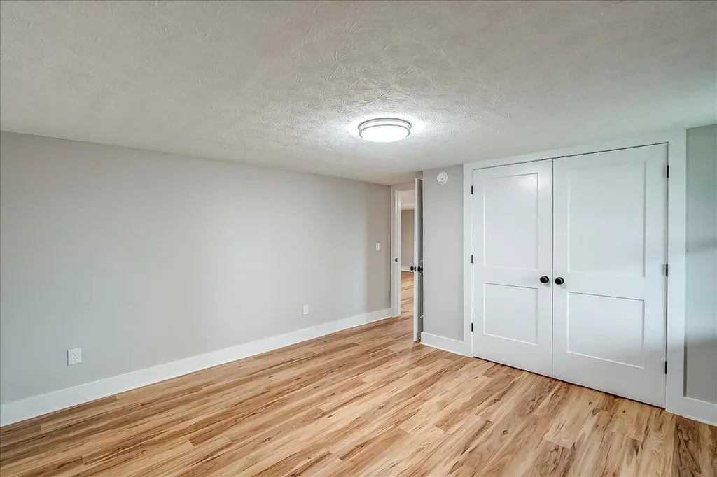 535 Twin Lakes Drive Lancaster KY 40444