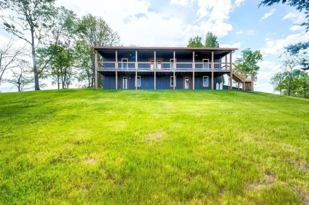 535 Twin Lakes Drive Lancaster KY 40444