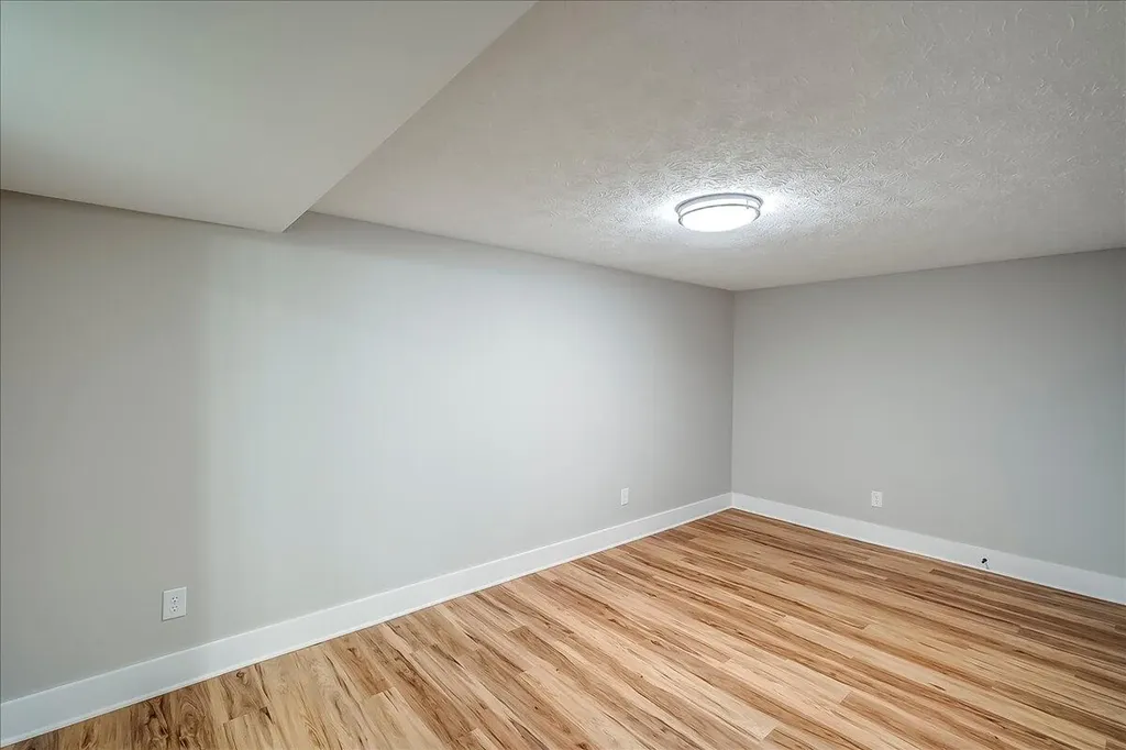 535 Twin Lakes Drive Lancaster KY 40444