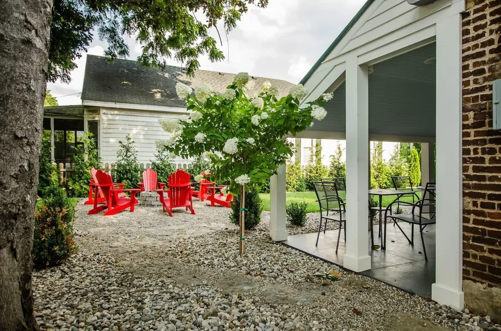 110 E Brashear Avenue Bardstown KY 40004