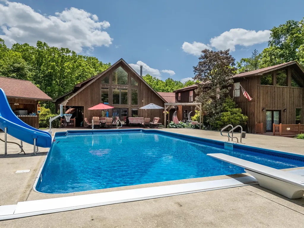 435 Hunters Lane Morehead KY 40351