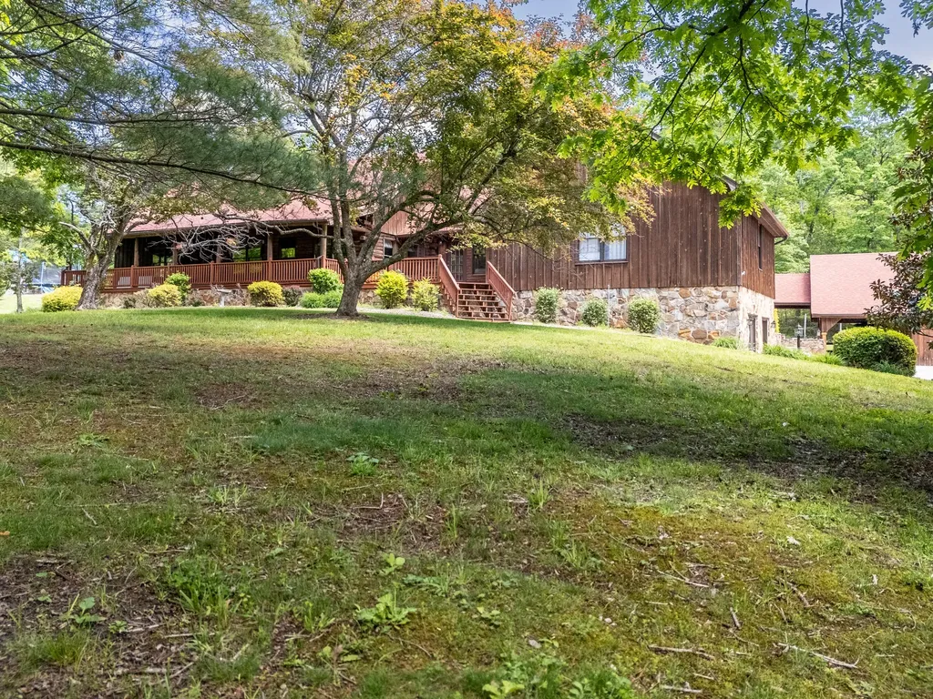 435 Hunters Lane Morehead KY 40351