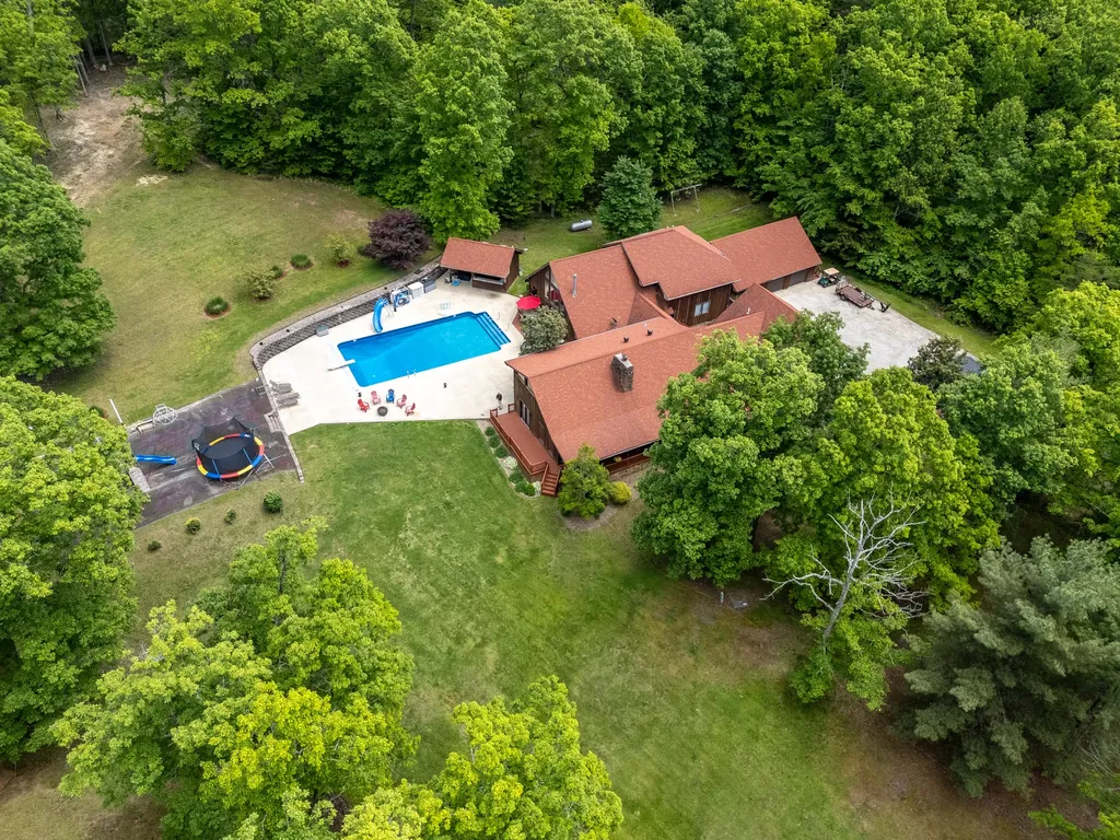 435 Hunters Lane Morehead KY 40351
