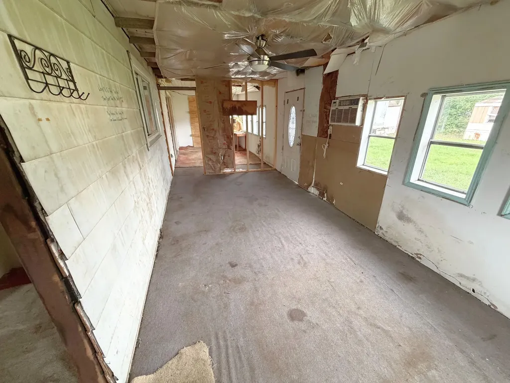 52 Drive Parker Lane Gray KY 40734