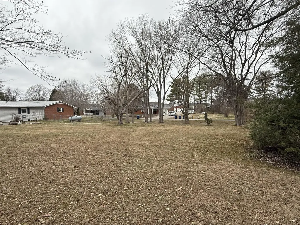 Lot 118-119 Oak Avenue Somerset KY 42501
