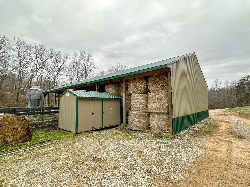 4800 Tom Cat Trail London KY 40741