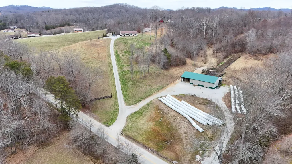 4800 Tom Cat Trail London KY 40741