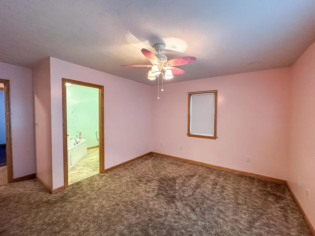 4800 Tom Cat Trail London KY 40741