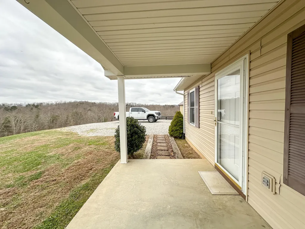 4800 Tom Cat Trail London KY 40741
