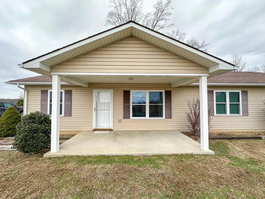 4800 Tom Cat Trail London KY 40741