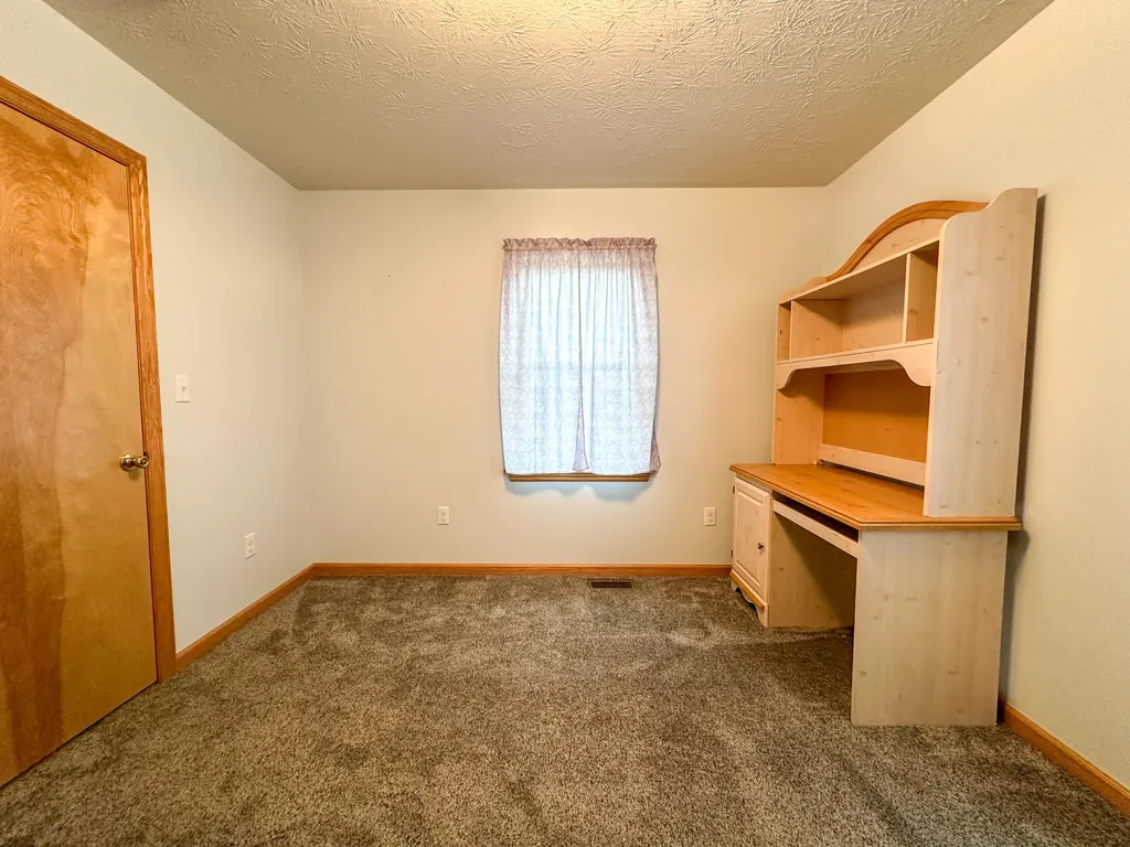 4800 Tom Cat Trail London KY 40741