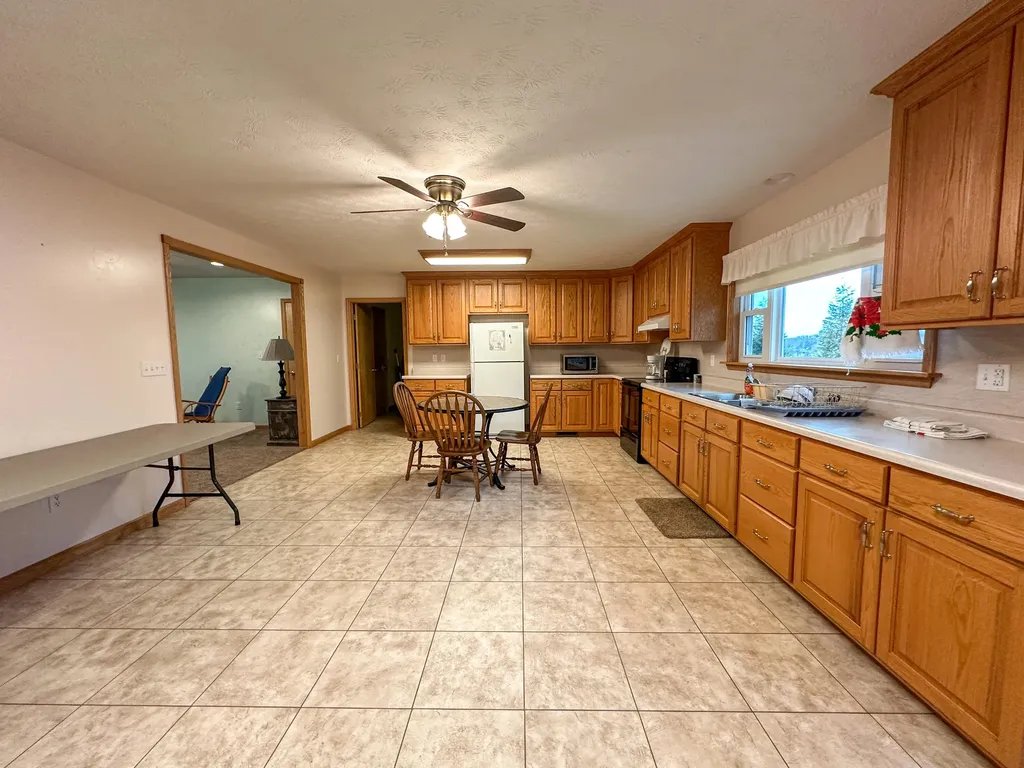 4800 Tom Cat Trail London KY 40741