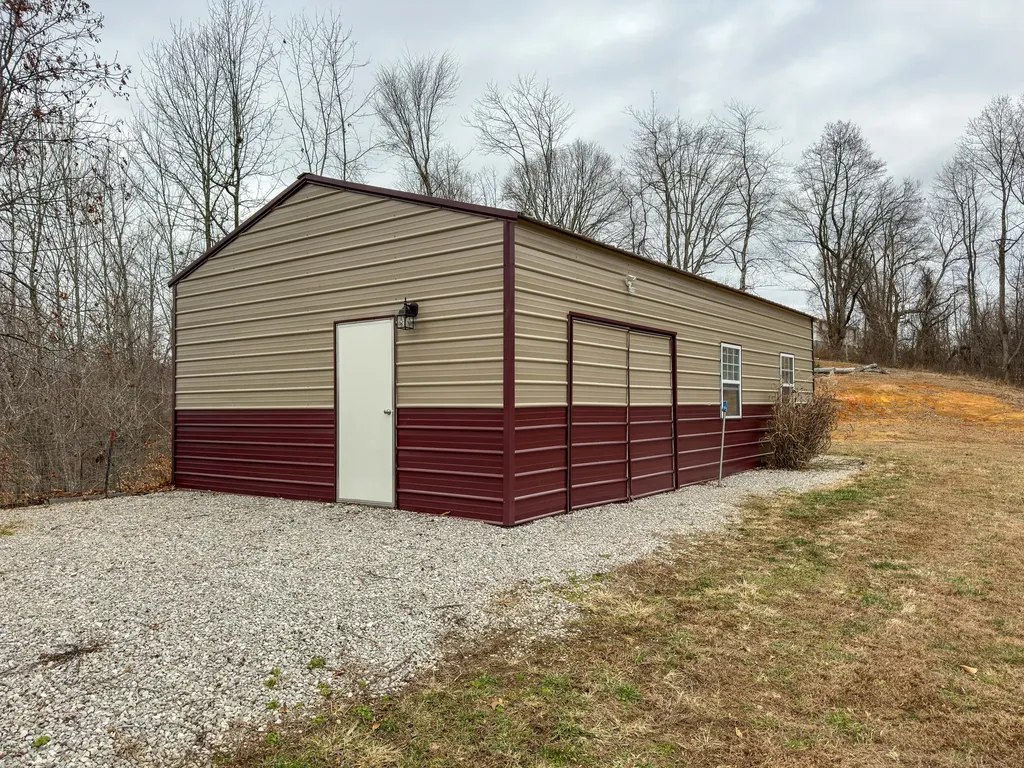 4800 Tom Cat Trail London KY 40741
