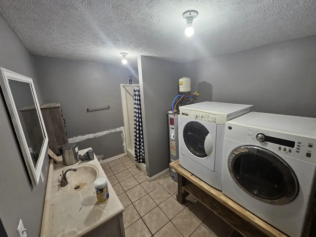 196 Hopewell Road Harrodsburg KY 40330