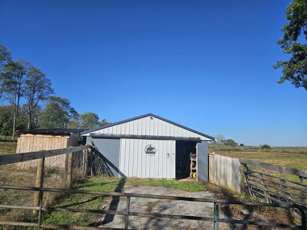 196 Hopewell Road Harrodsburg KY 40330