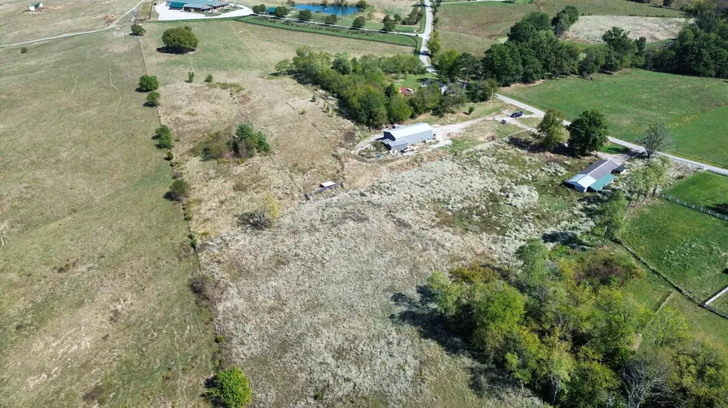 196 Hopewell Road Harrodsburg KY 40330