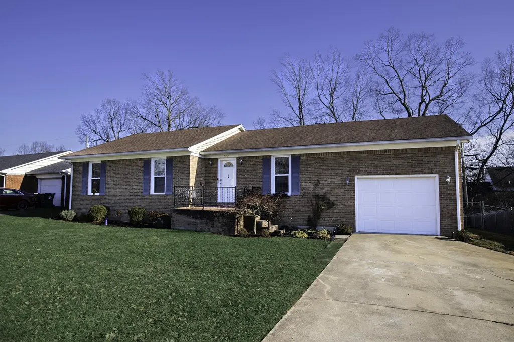 527 Sheffield Drive Versailles KY 40383