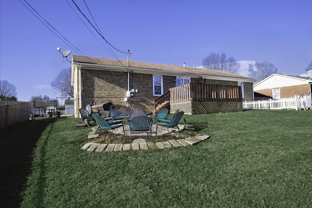 527 Sheffield Drive Versailles KY 40383