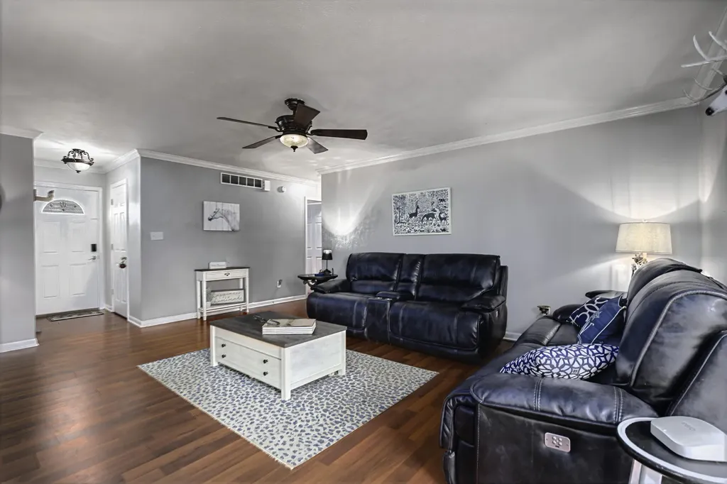 527 Sheffield Drive Versailles KY 40383