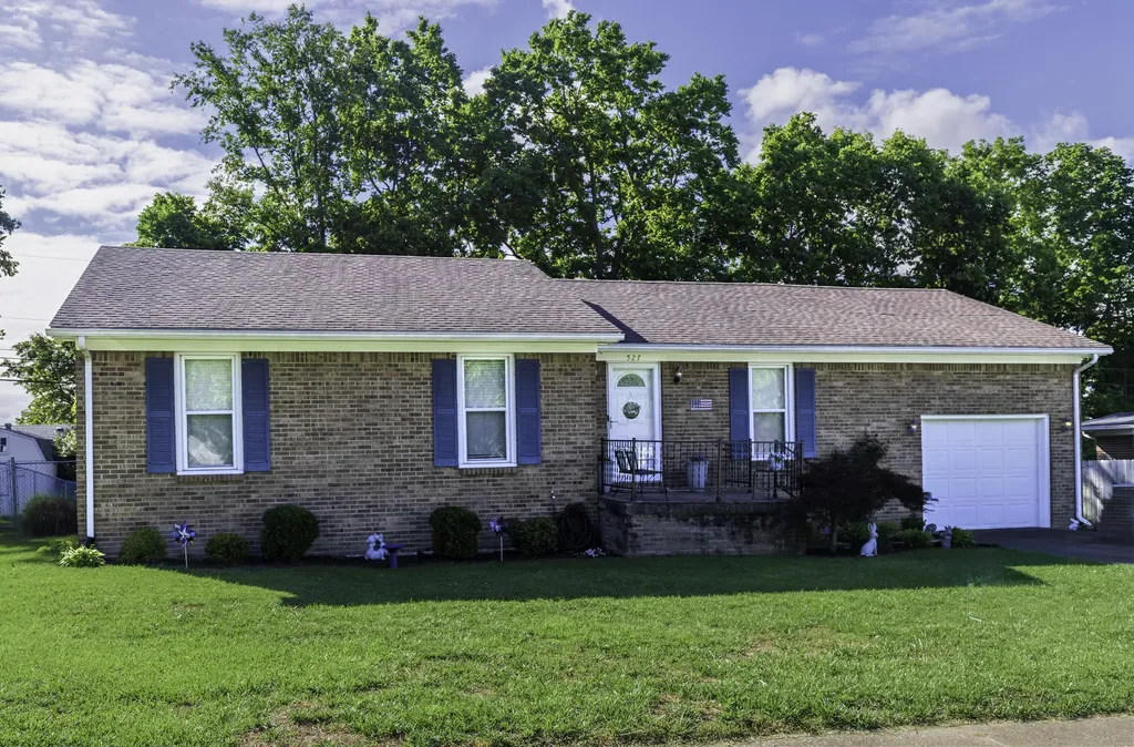 527 Sheffield Drive Versailles KY 40383