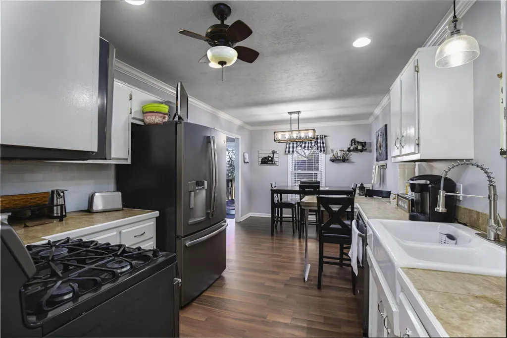 527 Sheffield Drive Versailles KY 40383