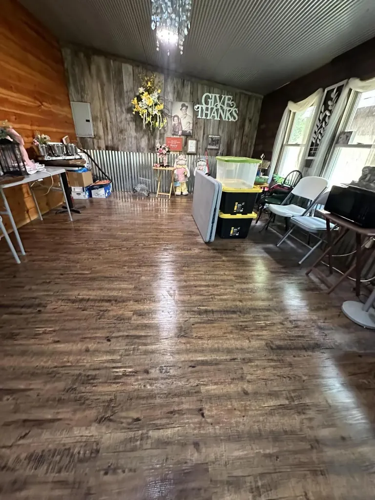726 Hellard Road Annville KY 40402