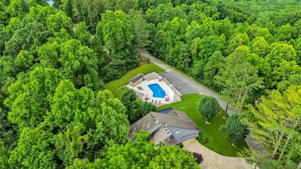 31 Sky View Lane Burnside KY 42519