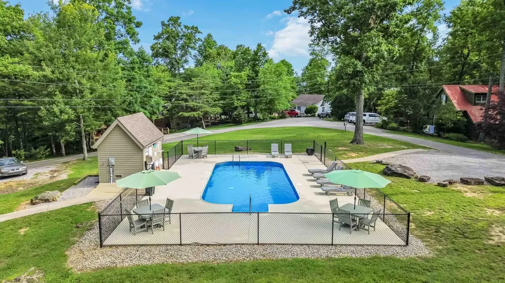31 Sky View Lane Burnside KY 42519